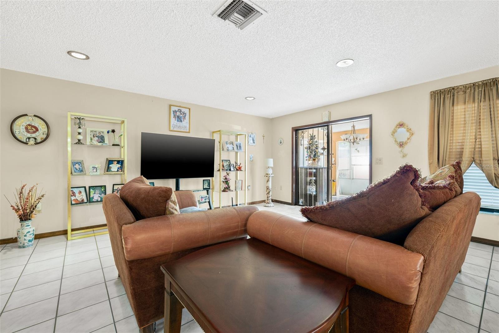 4701 KELLY RD, TAMPA, FL, 33615