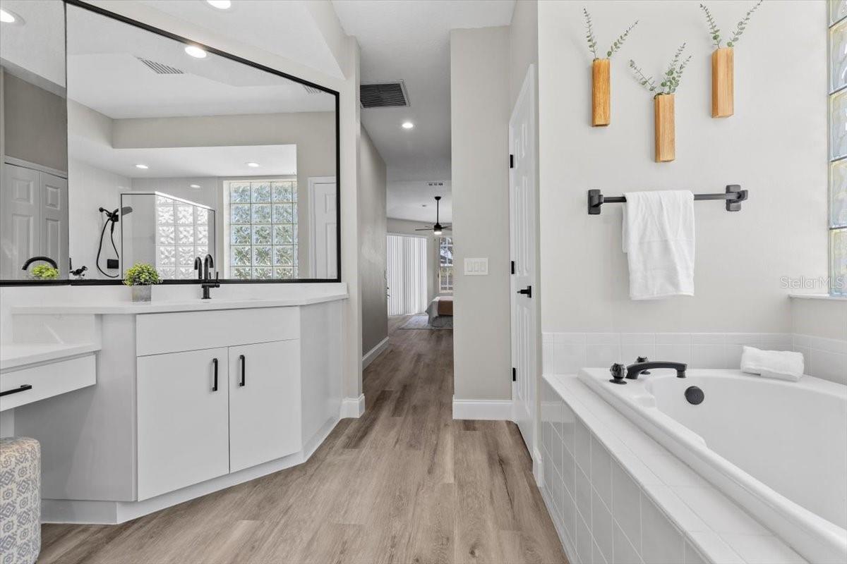 11234 RIVERS BLUFF CIR, LAKEWOOD RANCH, FL, 34202