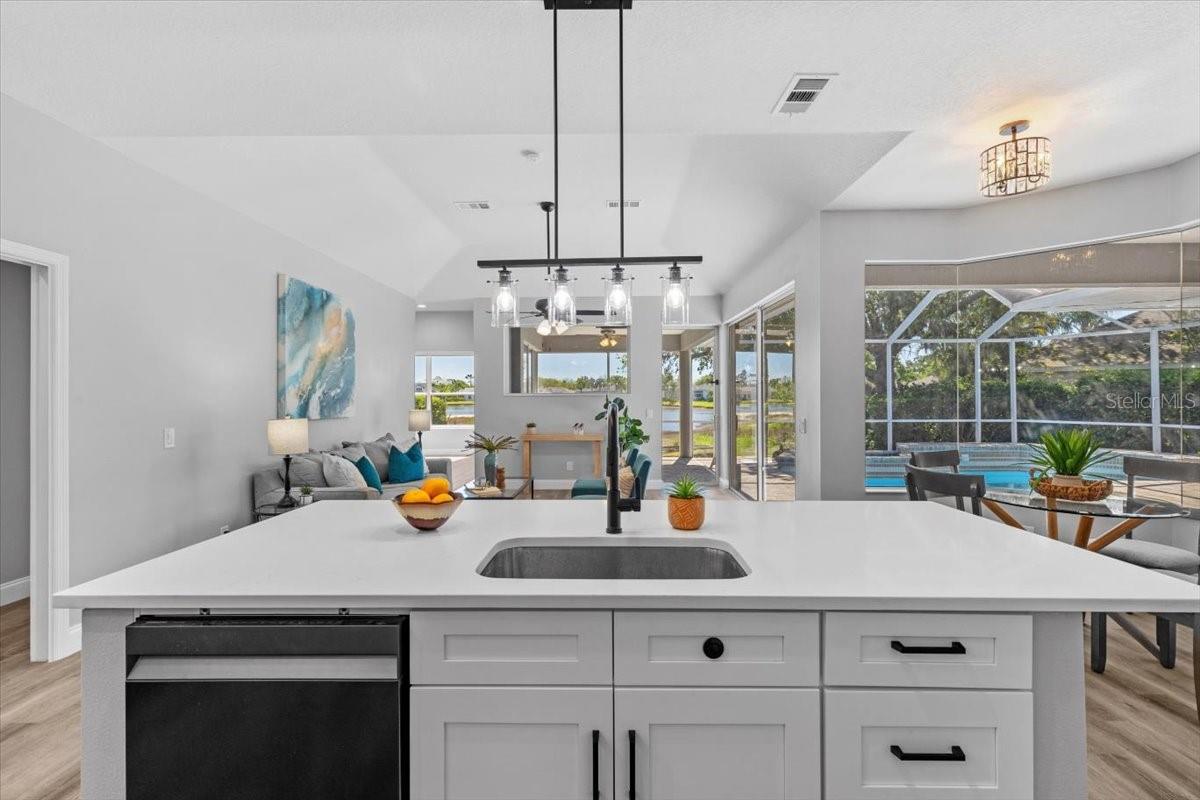 11234 RIVERS BLUFF CIR, LAKEWOOD RANCH, FL, 34202