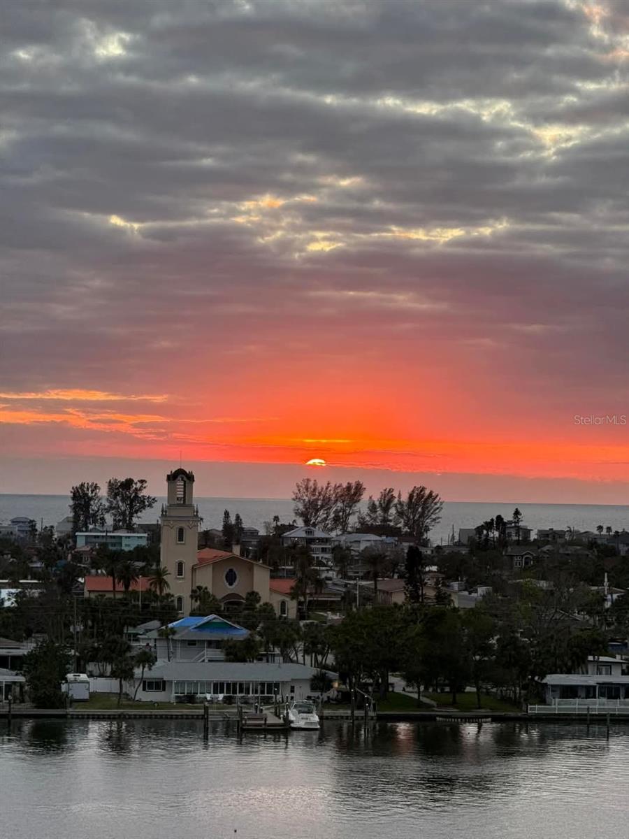 7932 SAILBOAT KEY BLVD S #806, SOUTH PASADENA, FL, 33707