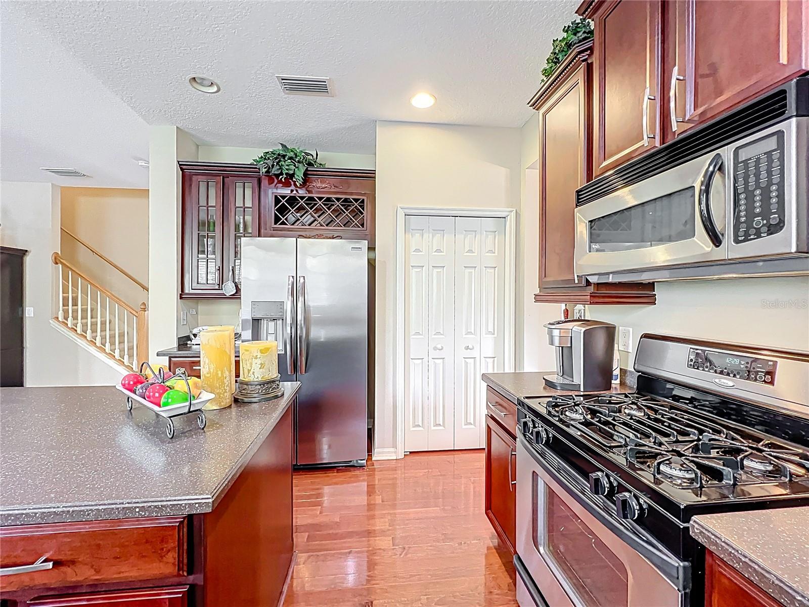 6002 CHURCHSIDE DR, LITHIA, FL, 33547