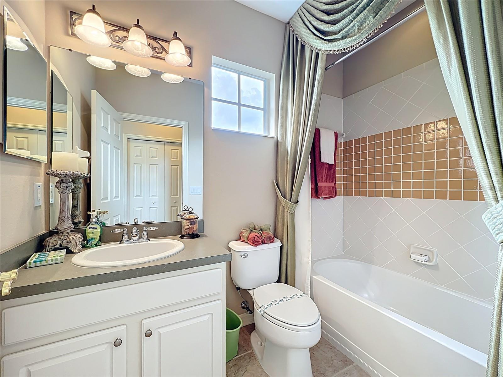 6002 CHURCHSIDE DR, LITHIA, FL, 33547