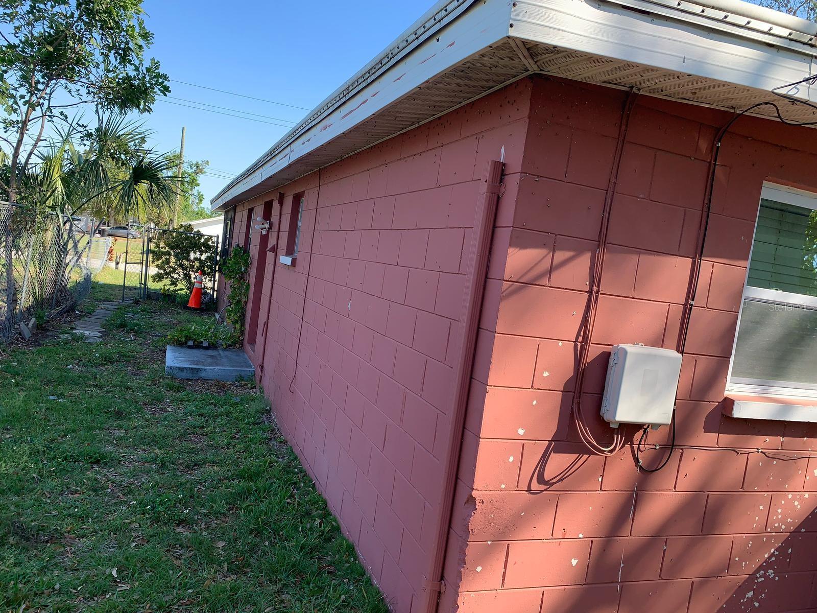 2110 OAKLEY AVE S, ST PETERSBURG, FL, 33712