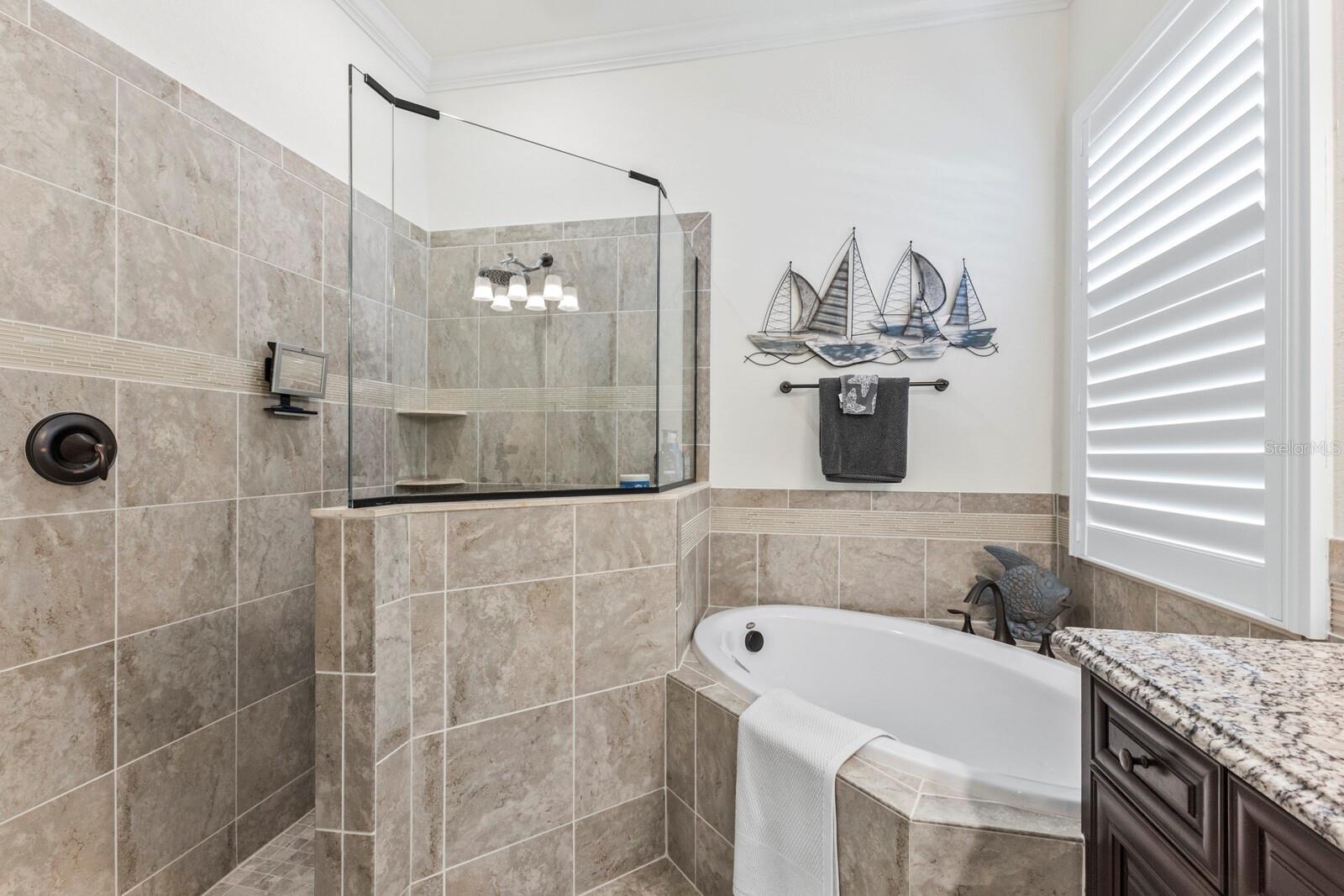 6115 CESSNA RUN, BRADENTON, FL, 34211