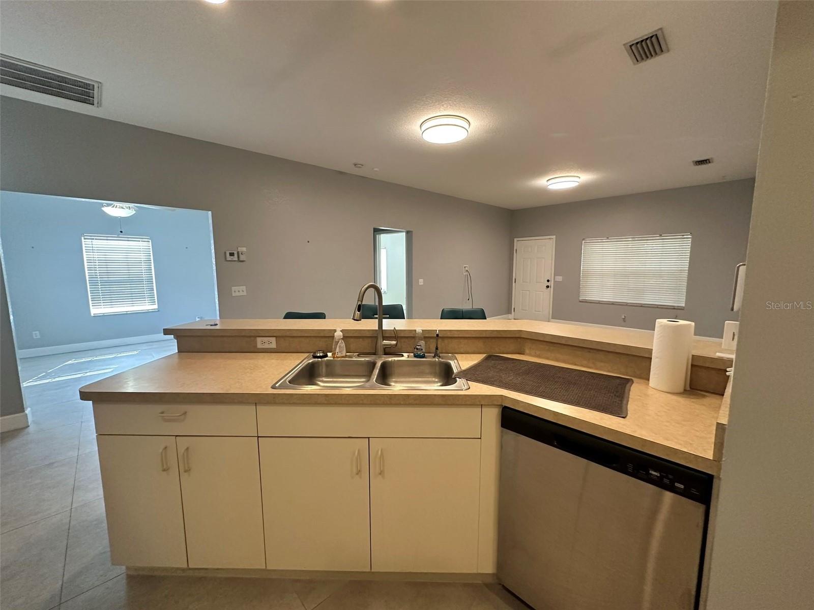 1641 RED OAK LN, PORT CHARLOTTE, FL, 33948