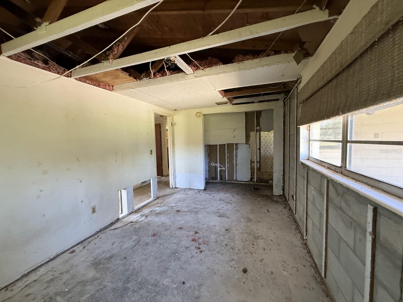 9526 EASTFIELD RD, THONOTOSASSA, FL, 33592