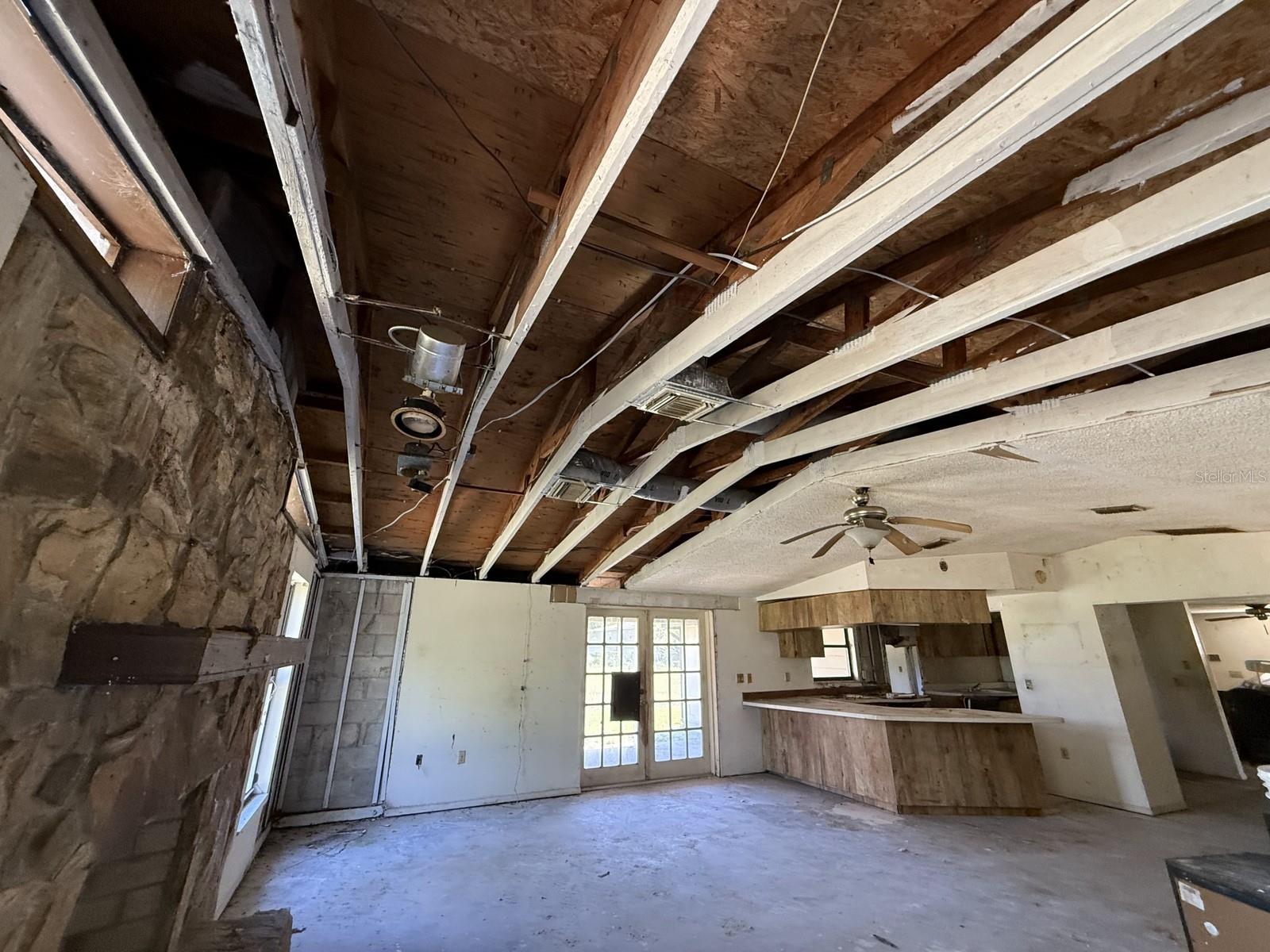 9526 EASTFIELD RD, THONOTOSASSA, FL, 33592