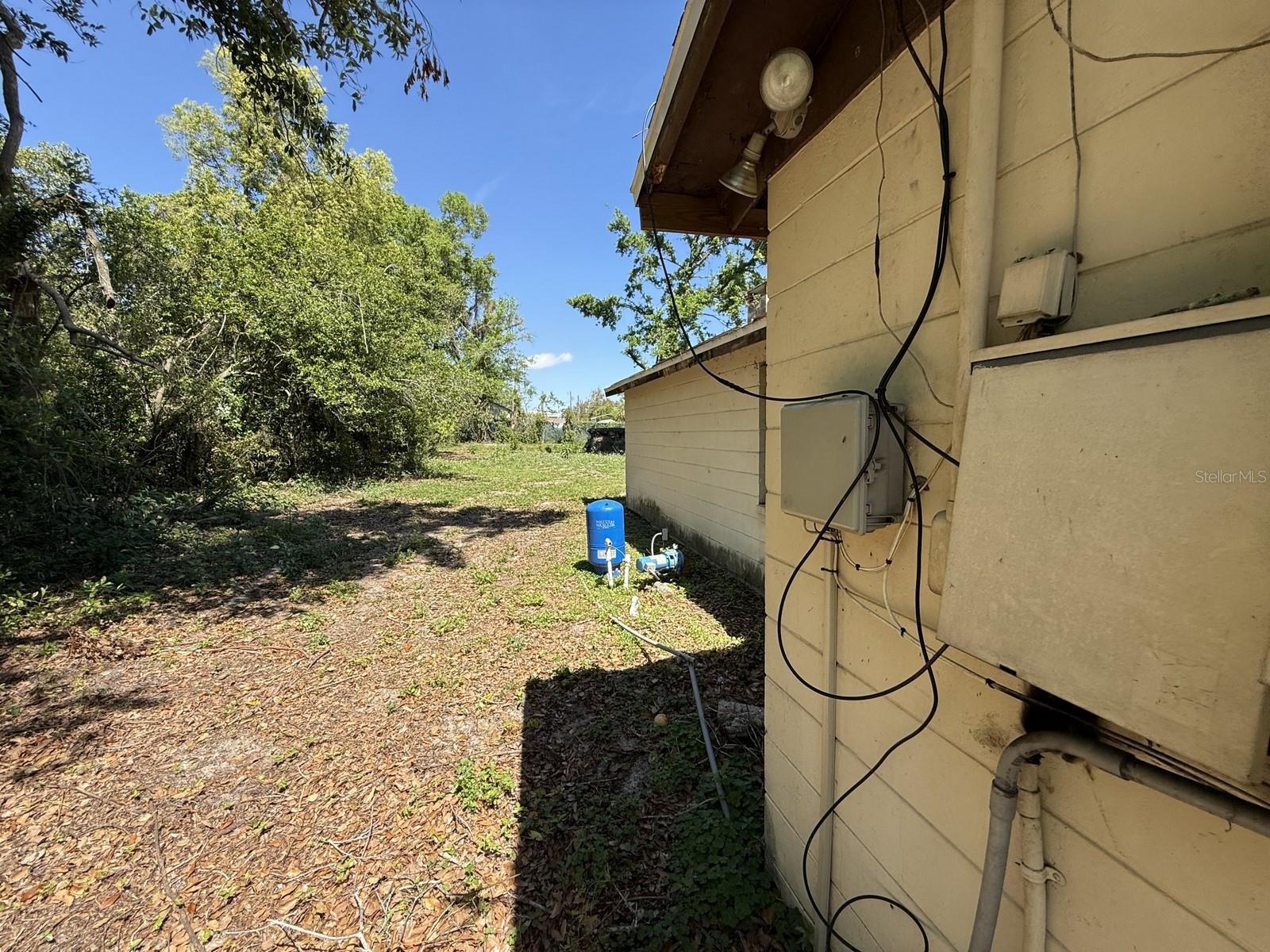 9526 EASTFIELD RD, THONOTOSASSA, FL, 33592