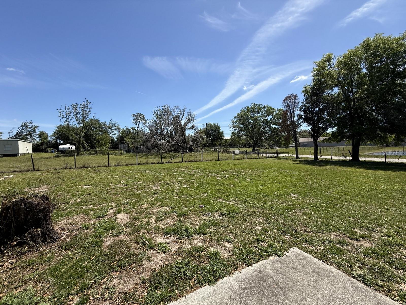 9526 EASTFIELD RD, THONOTOSASSA, FL, 33592