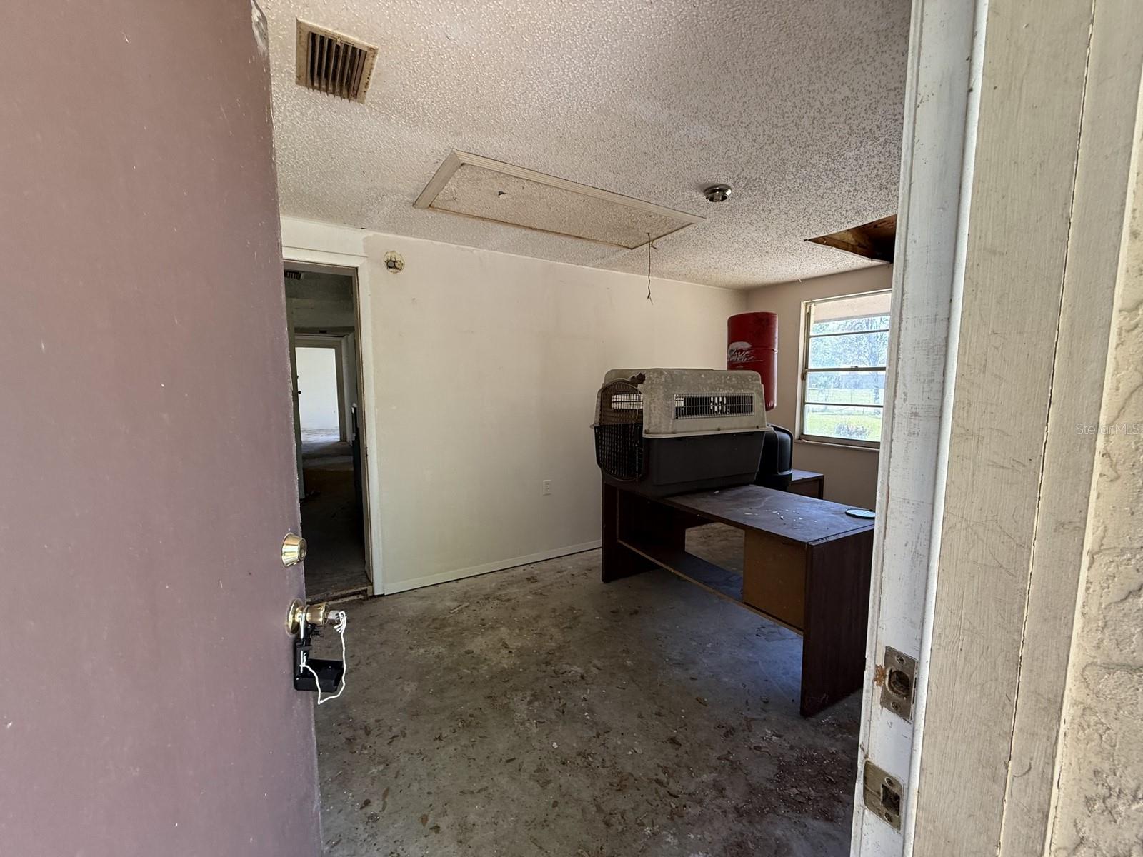 9526 EASTFIELD RD, THONOTOSASSA, FL, 33592