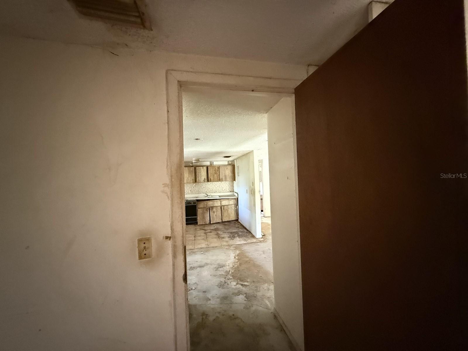 9526 EASTFIELD RD, THONOTOSASSA, FL, 33592