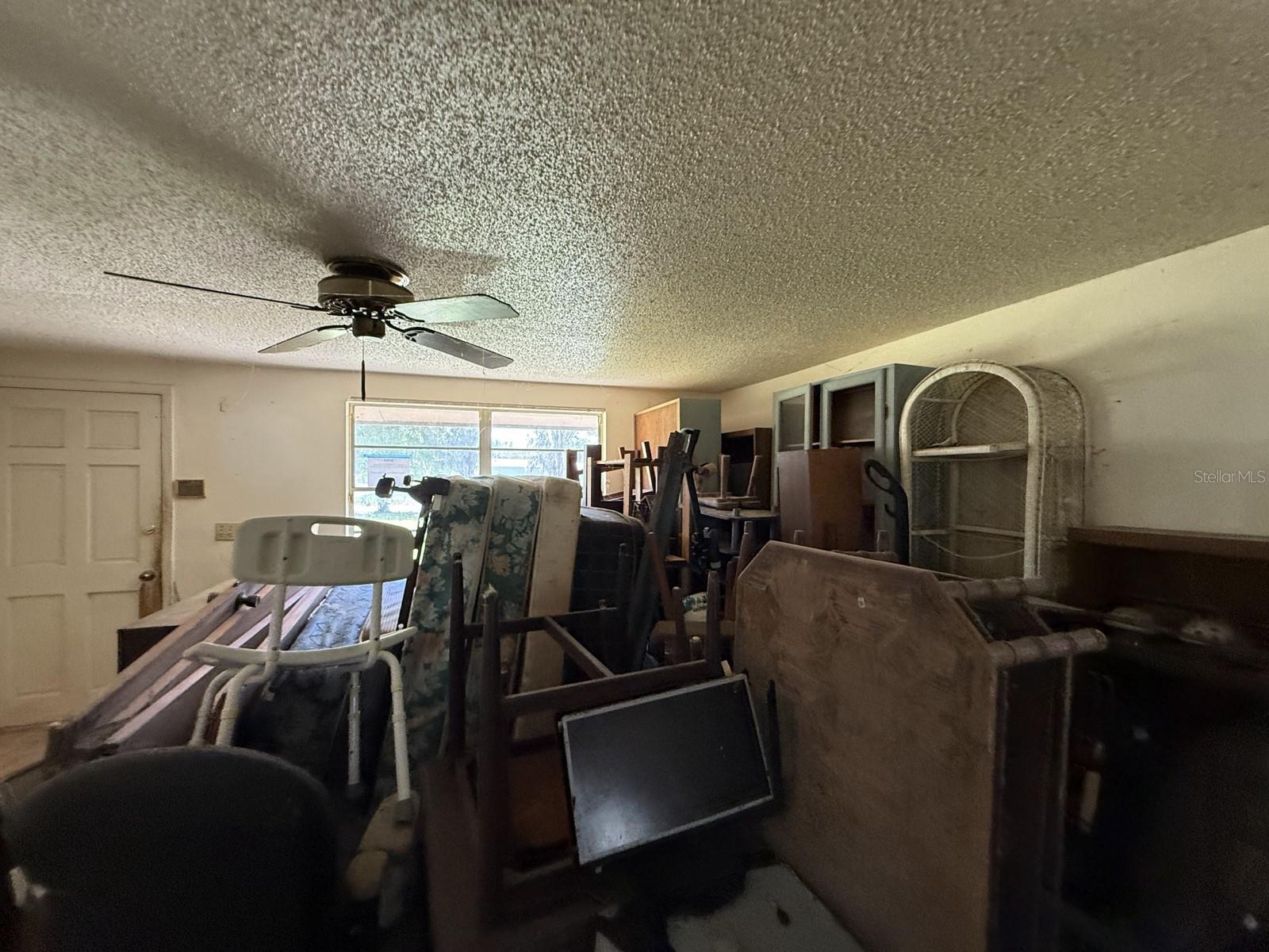 9526 EASTFIELD RD, THONOTOSASSA, FL, 33592