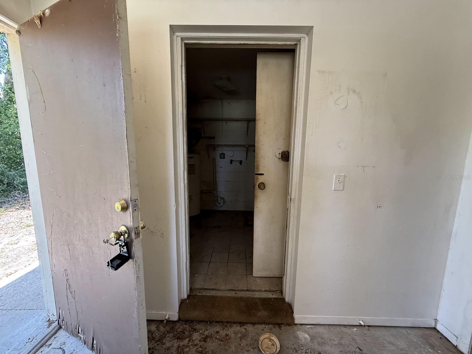 9526 EASTFIELD RD, THONOTOSASSA, FL, 33592