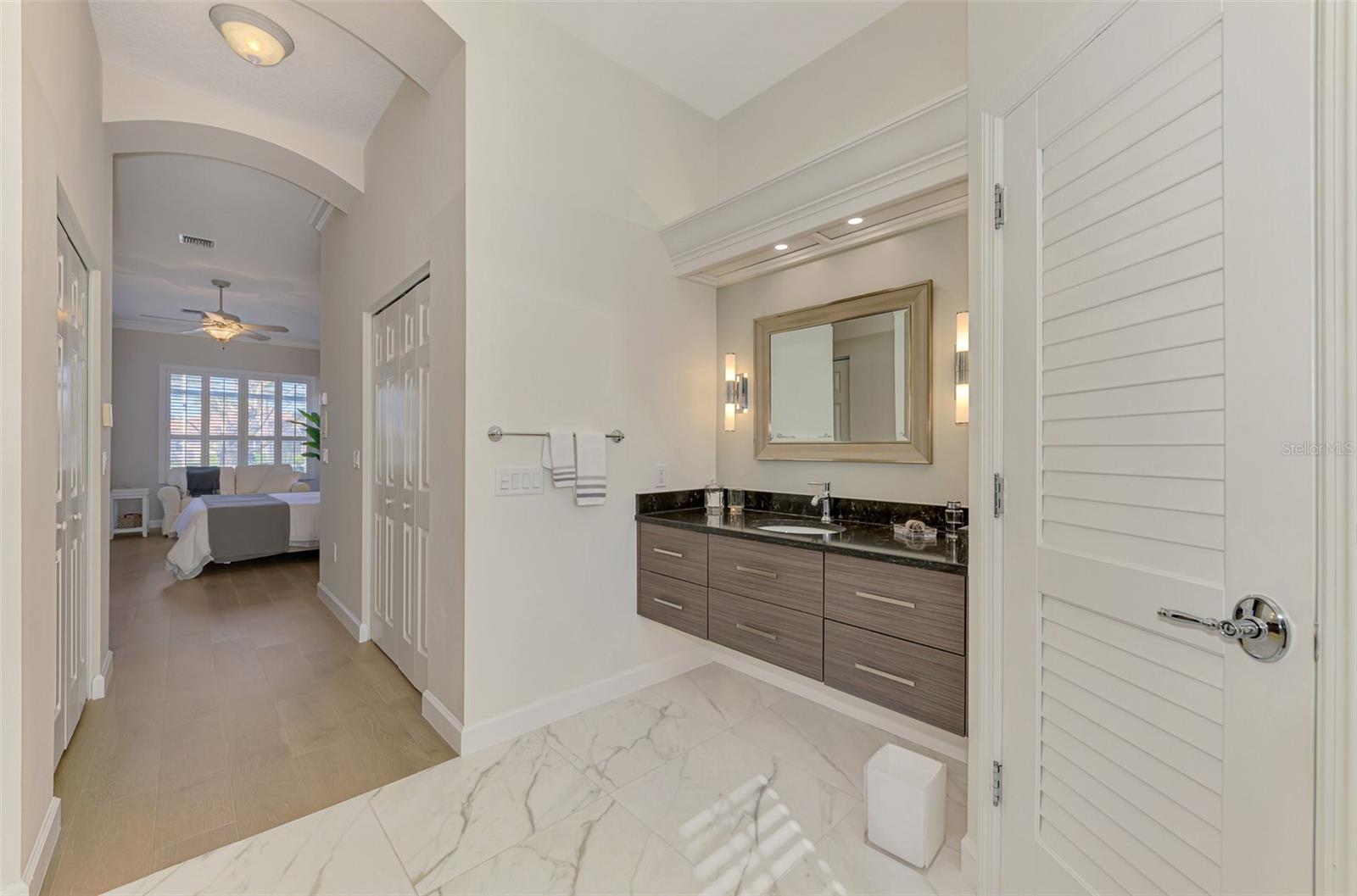 611 SAWGRASS BRIDGE RD, VENICE, FL, 34292