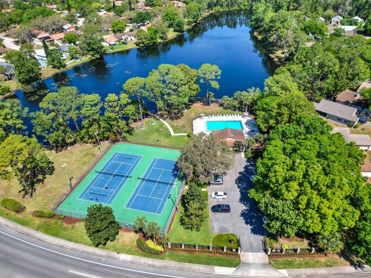 182 EDGEWATER CIR, SANFORD, FL, 32773