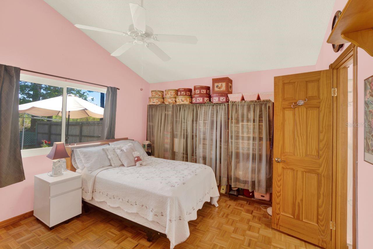 182 EDGEWATER CIR, SANFORD, FL, 32773