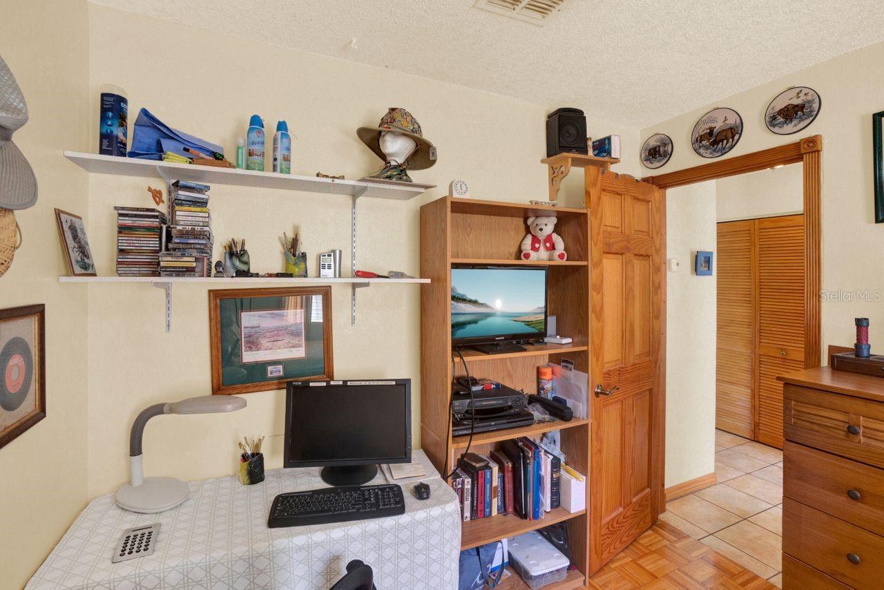 182 EDGEWATER CIR, SANFORD, FL, 32773