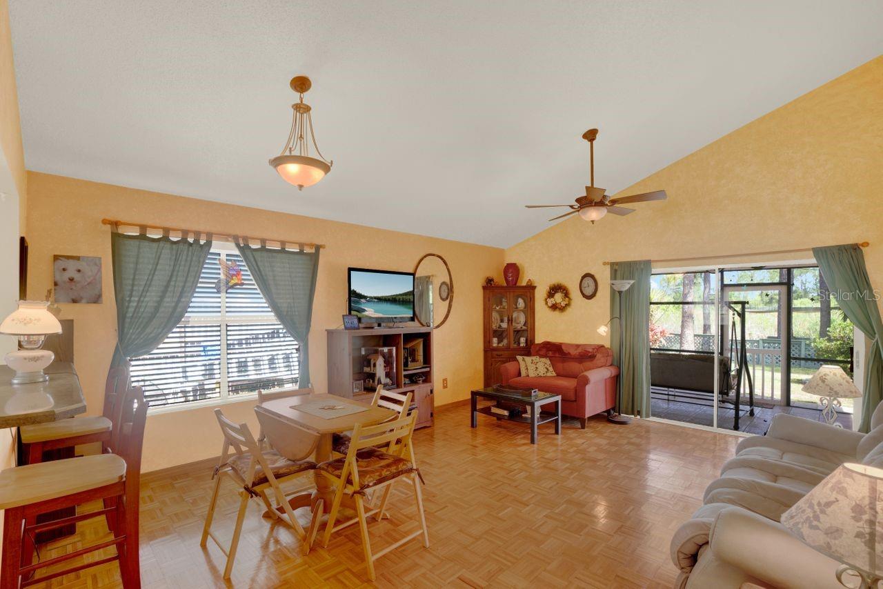 182 EDGEWATER CIR, SANFORD, FL, 32773