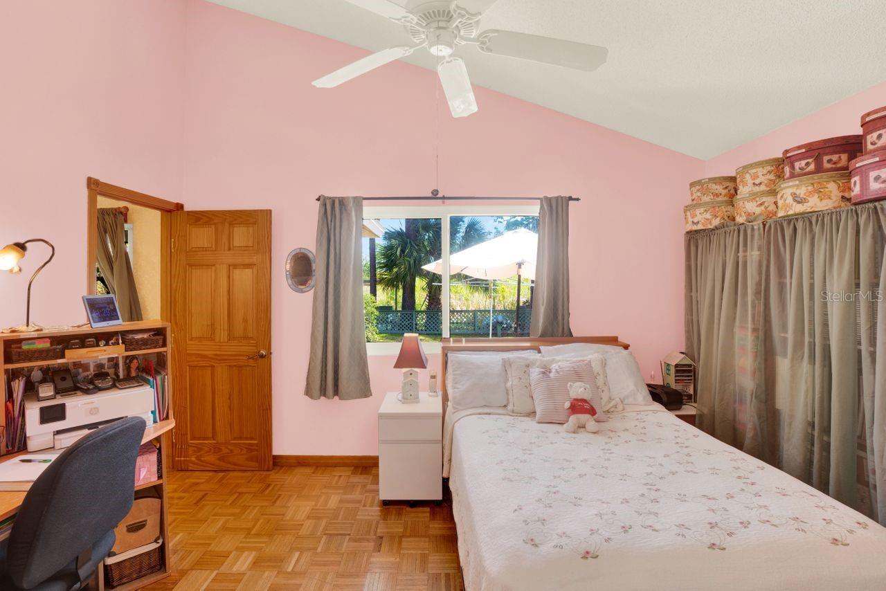 182 EDGEWATER CIR, SANFORD, FL, 32773