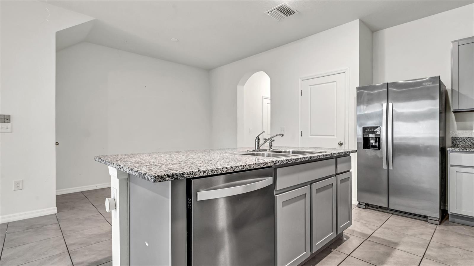 32963 PEZ LANDING LN, WESLEY CHAPEL, FL, 33543