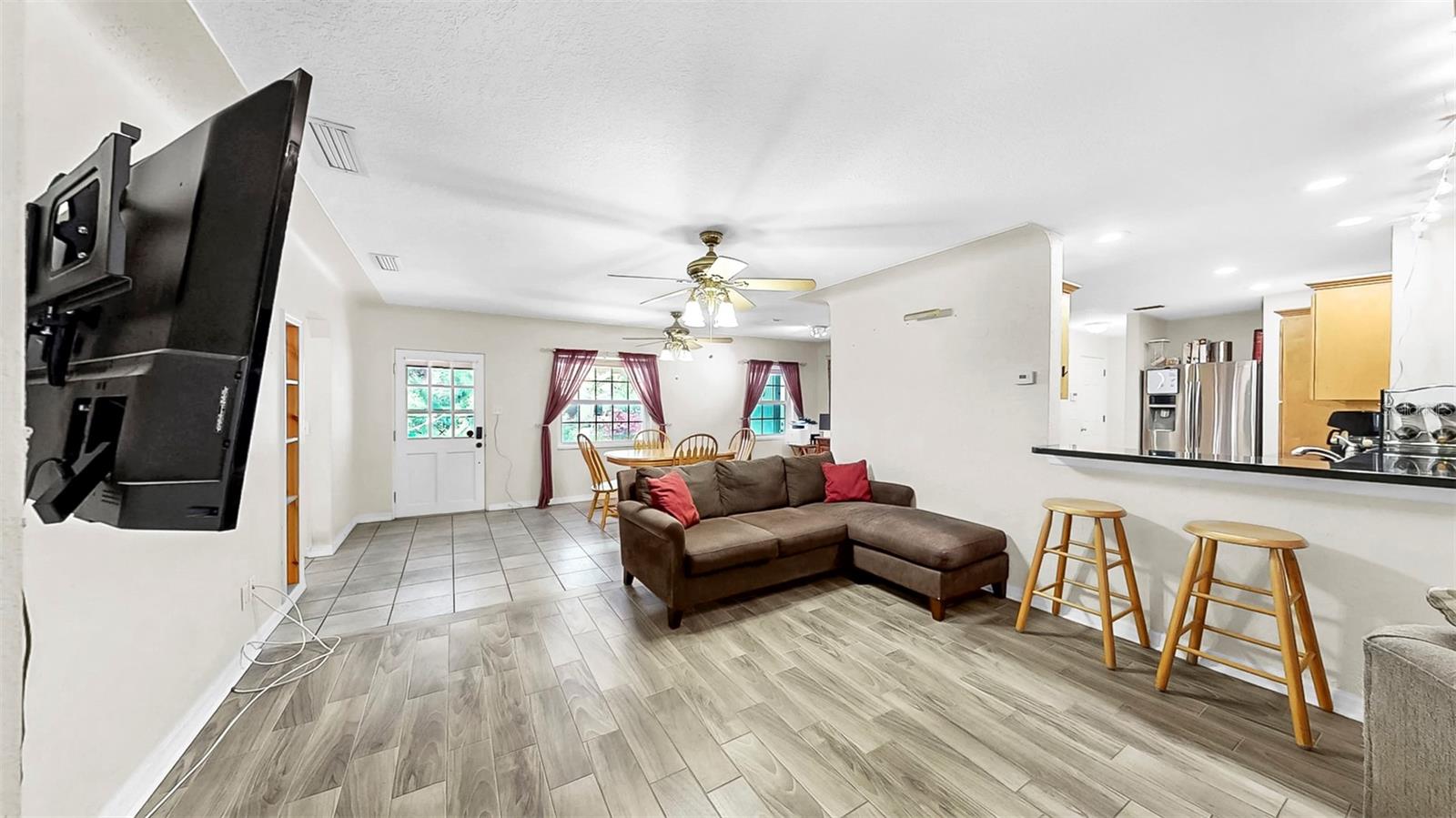 10911 53RD AVE N, ST PETERSBURG, FL, 33708