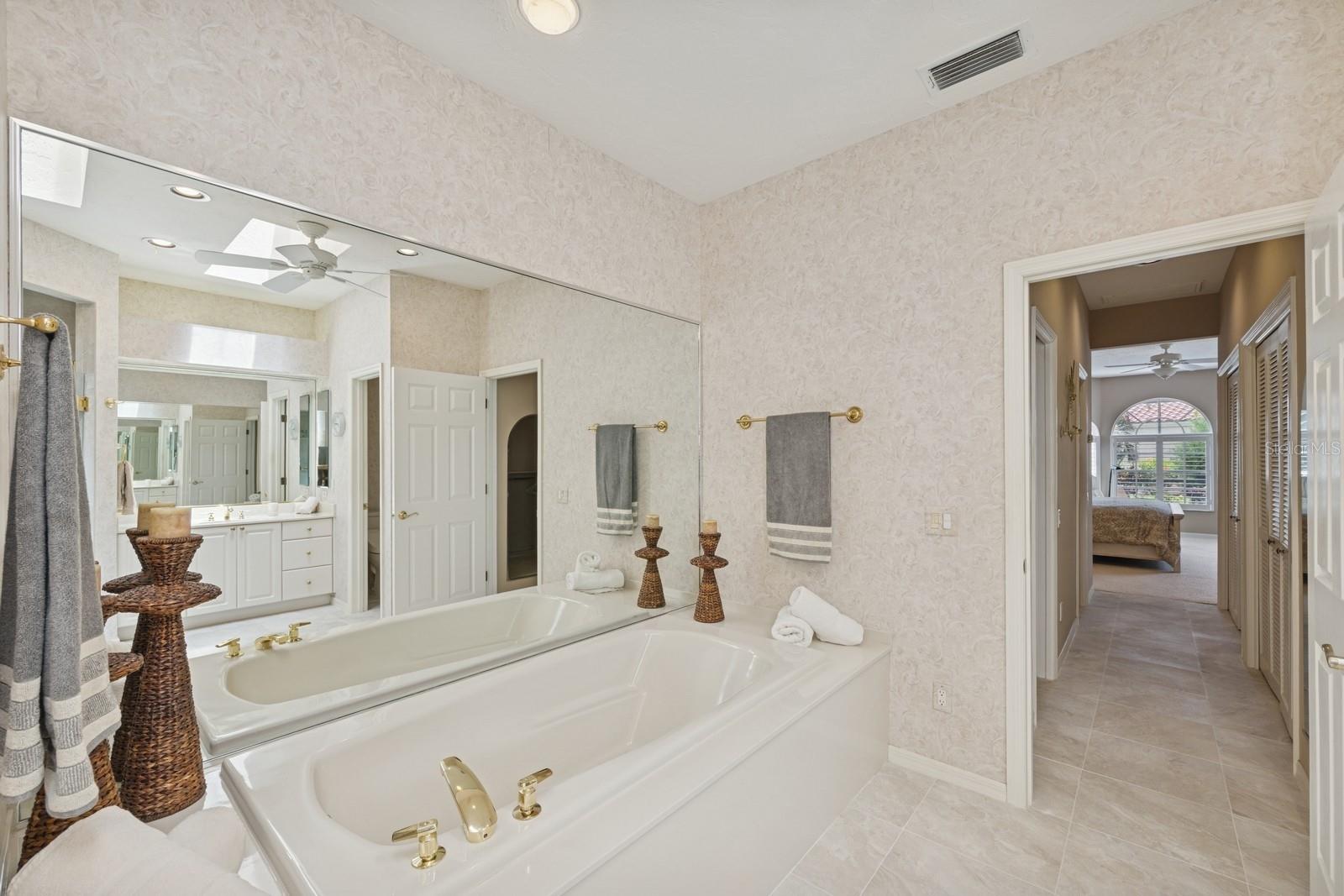 8024 VIA FIORE, SARASOTA, FL, 34238