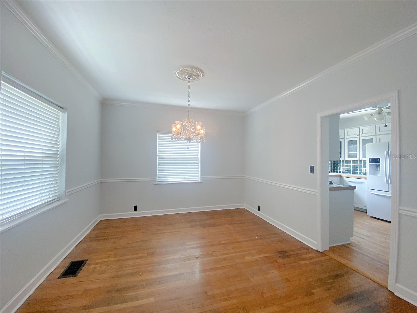 737 CARLTON AVE, LAKE WALES, FL, 33853