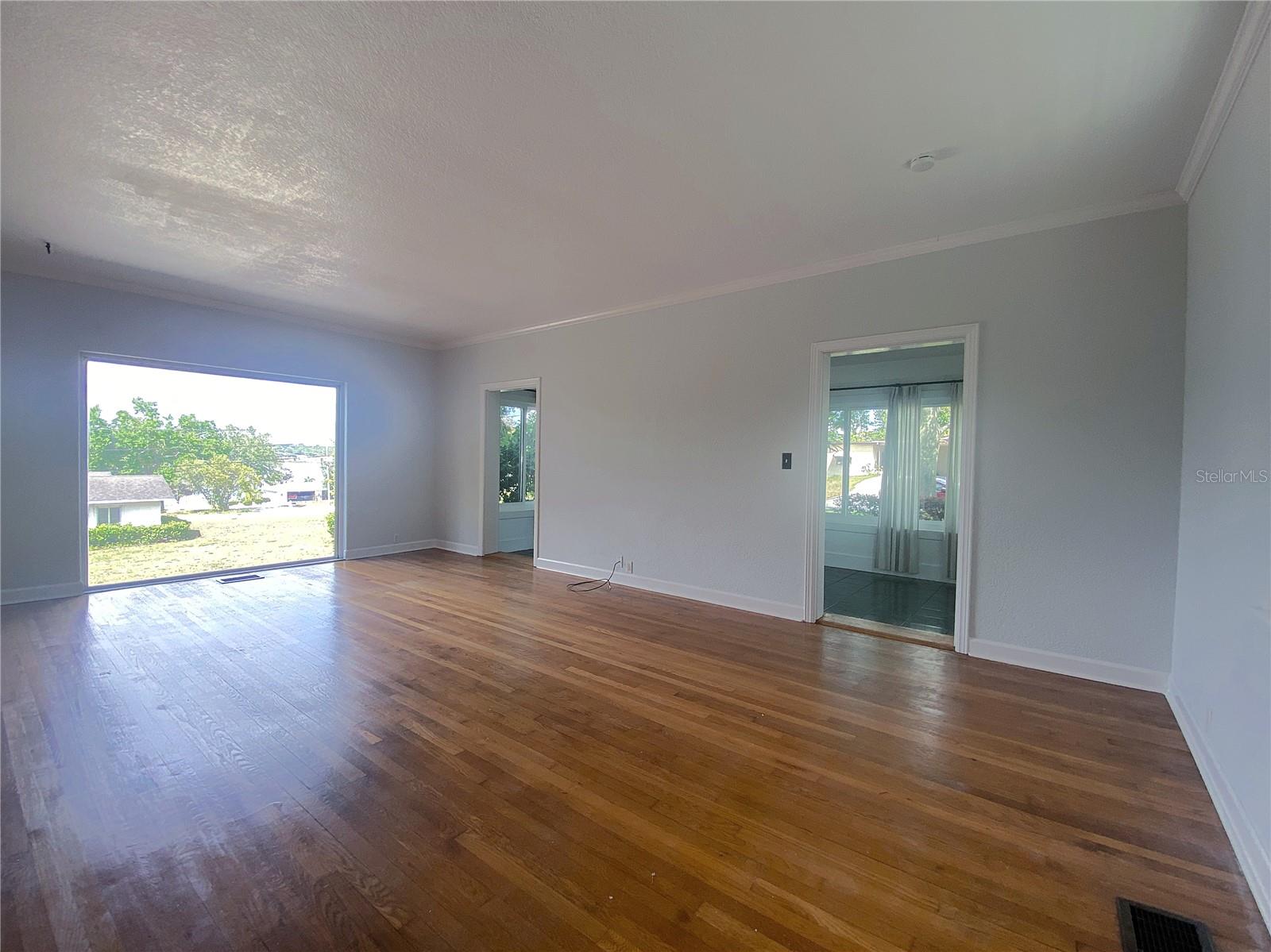 737 CARLTON AVE, LAKE WALES, FL, 33853