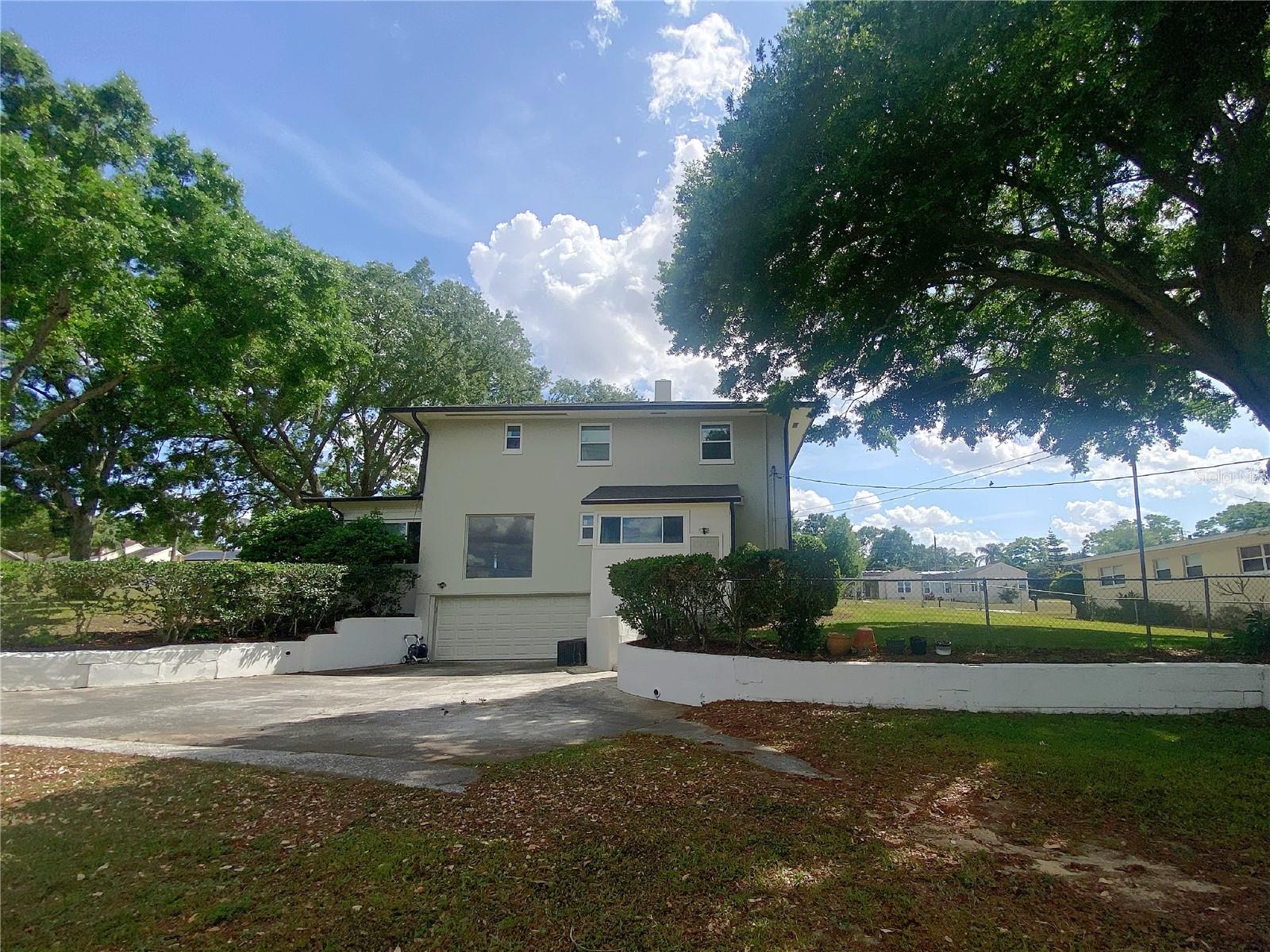 737 CARLTON AVE, LAKE WALES, FL, 33853