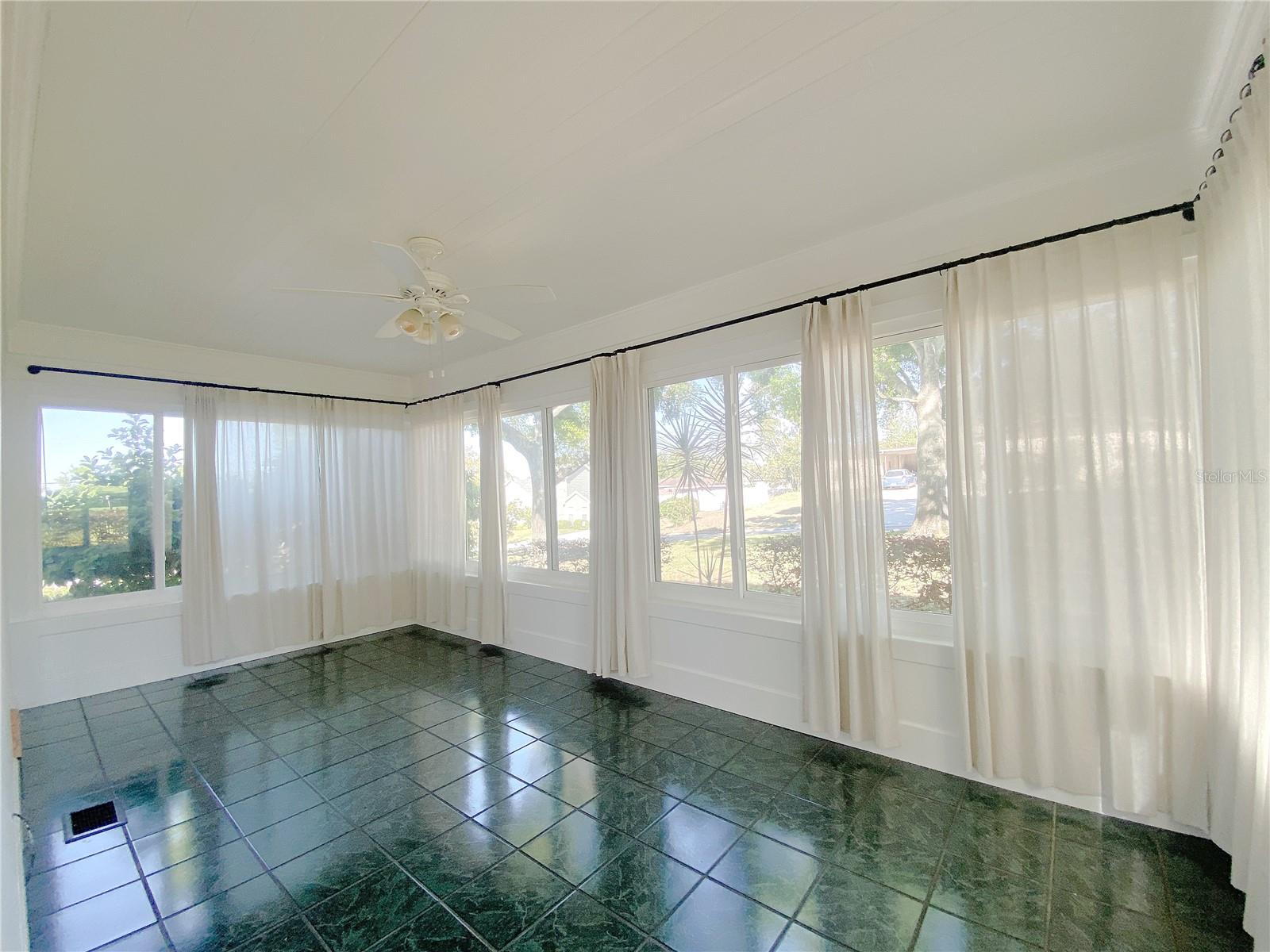 737 CARLTON AVE, LAKE WALES, FL, 33853