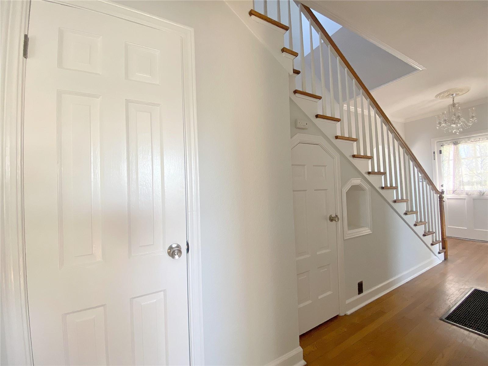 737 CARLTON AVE, LAKE WALES, FL, 33853