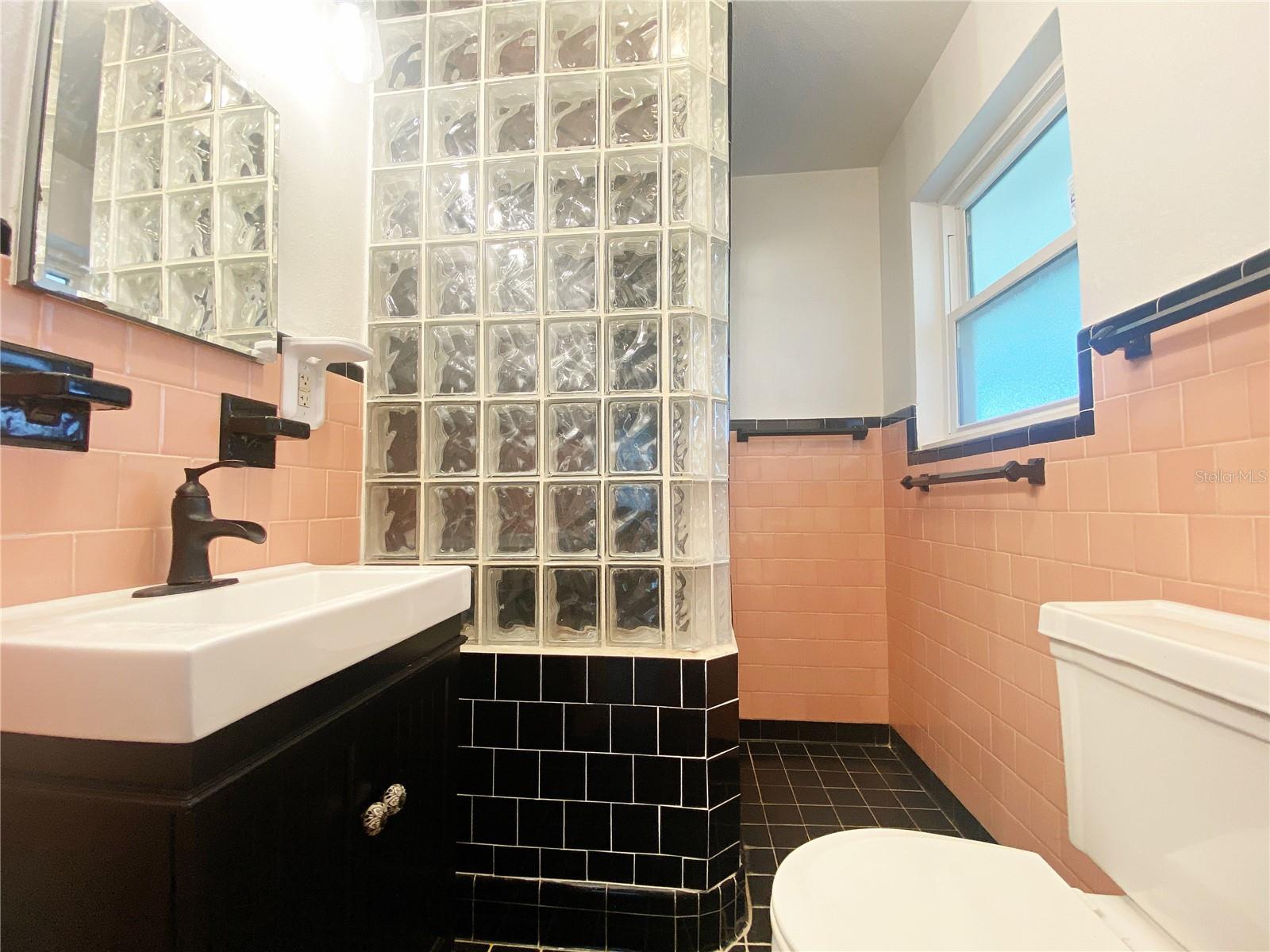 737 CARLTON AVE, LAKE WALES, FL, 33853