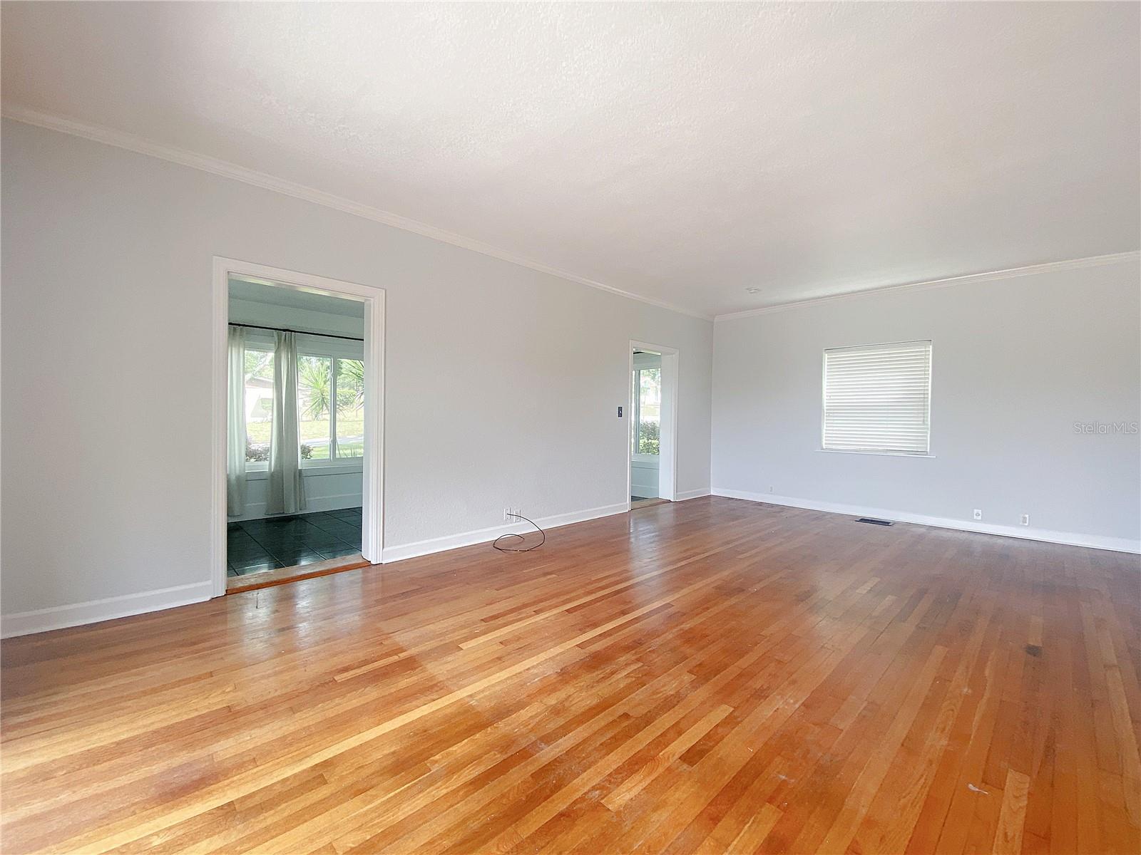 737 CARLTON AVE, LAKE WALES, FL, 33853