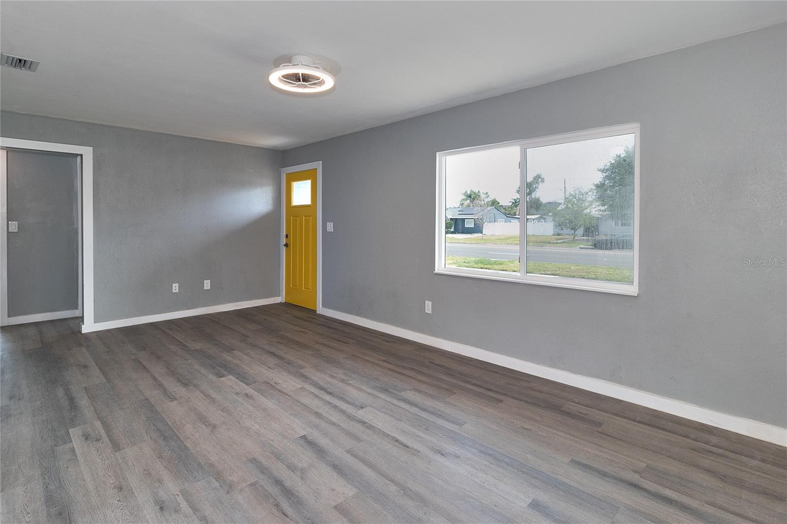 201 83RD AVE N, ST PETERSBURG, FL, 33702