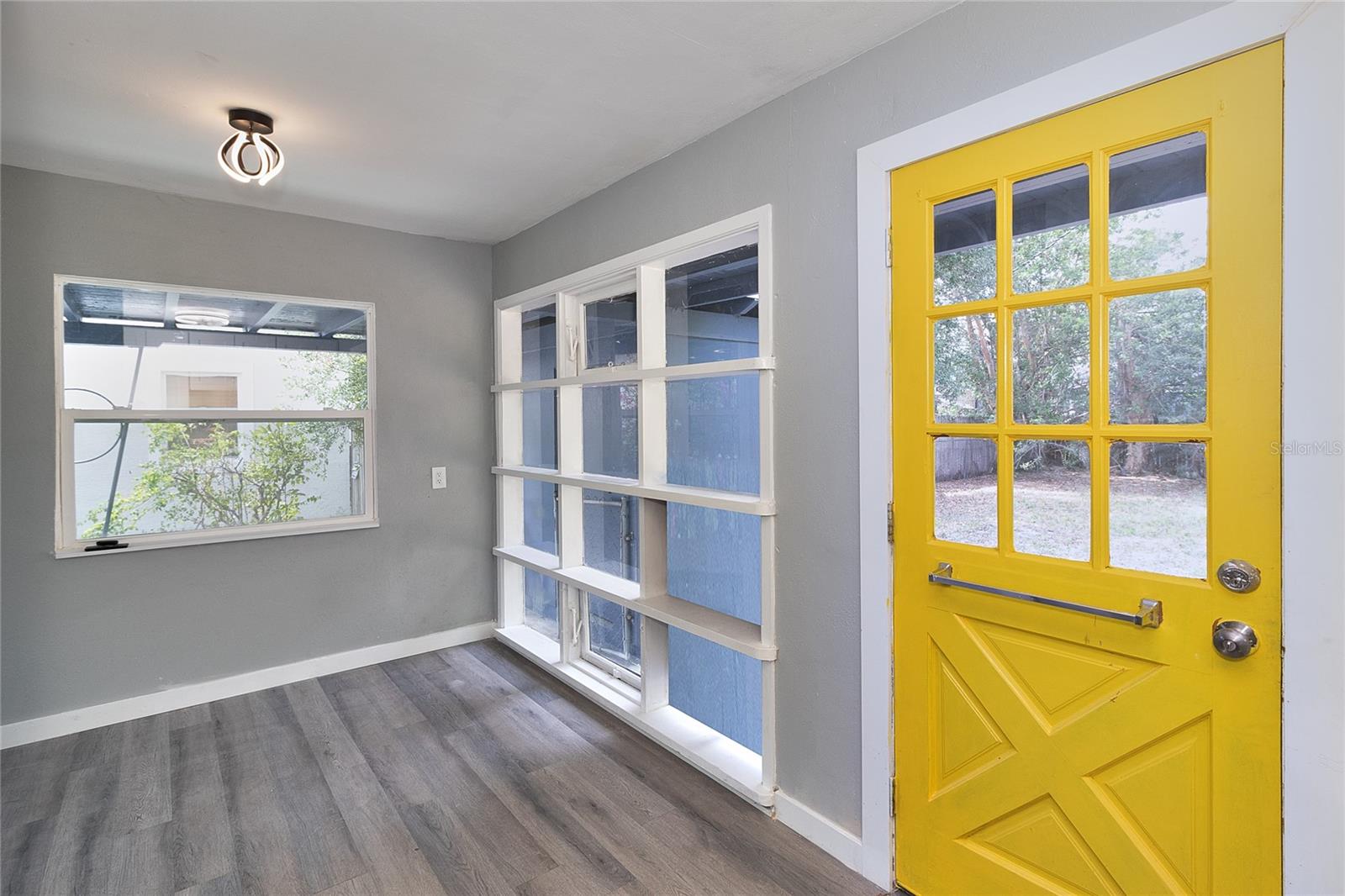 201 83RD AVE N, ST PETERSBURG, FL, 33702