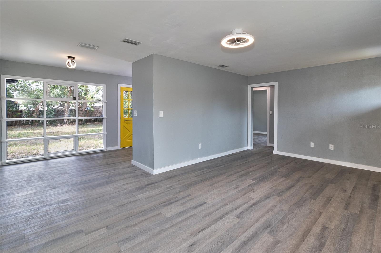 201 83RD AVE N, ST PETERSBURG, FL, 33702