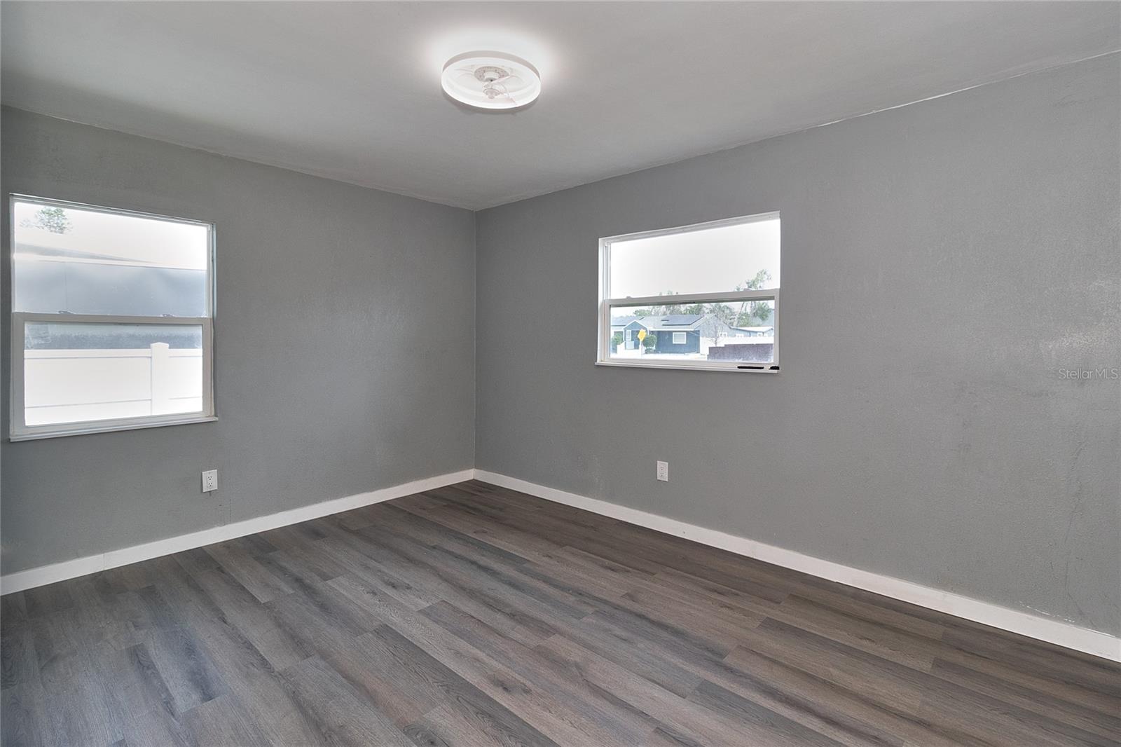201 83RD AVE N, ST PETERSBURG, FL, 33702
