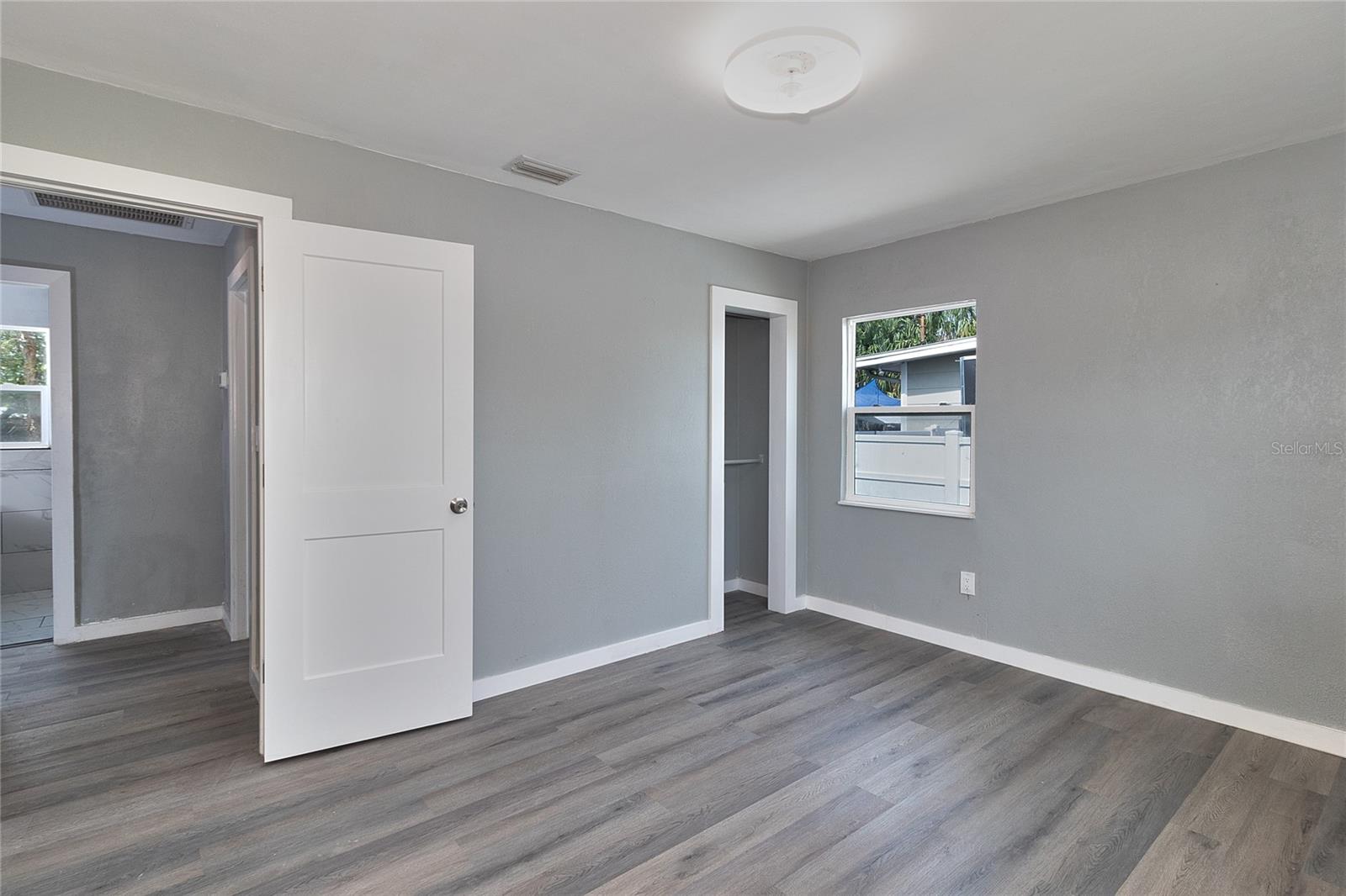 201 83RD AVE N, ST PETERSBURG, FL, 33702