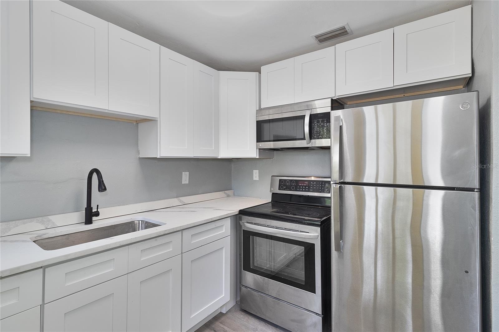 201 83RD AVE N, ST PETERSBURG, FL, 33702