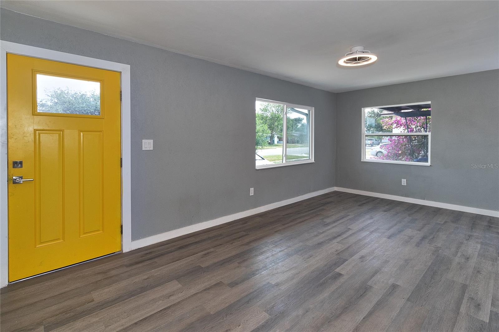 201 83RD AVE N, ST PETERSBURG, FL, 33702