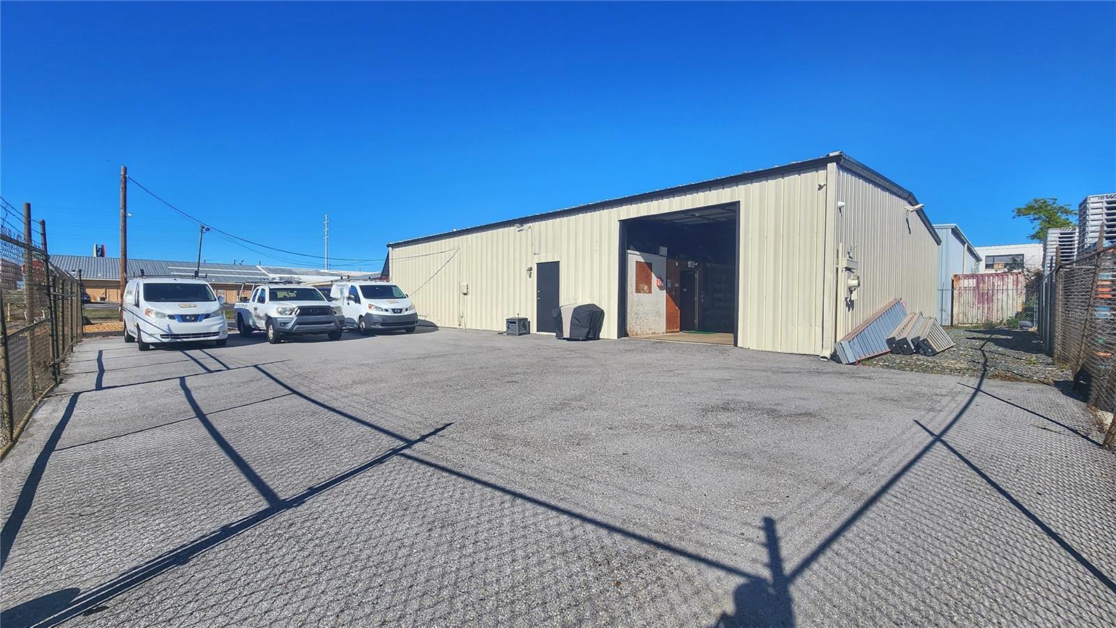 6802 COMMERCE AVE, PORT RICHEY, FL, 34668