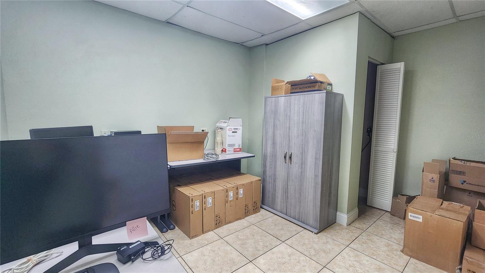 6802 COMMERCE AVE, PORT RICHEY, FL, 34668