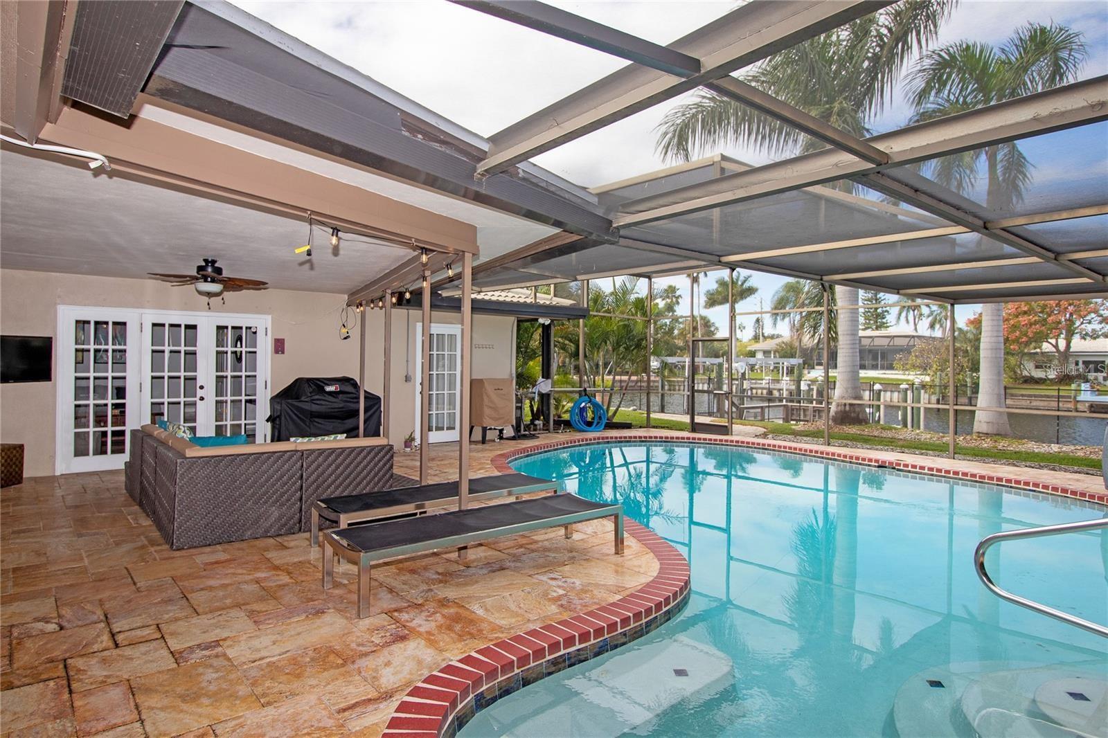 2003 MICHIGAN AVE NE, ST PETERSBURG, FL, 33703