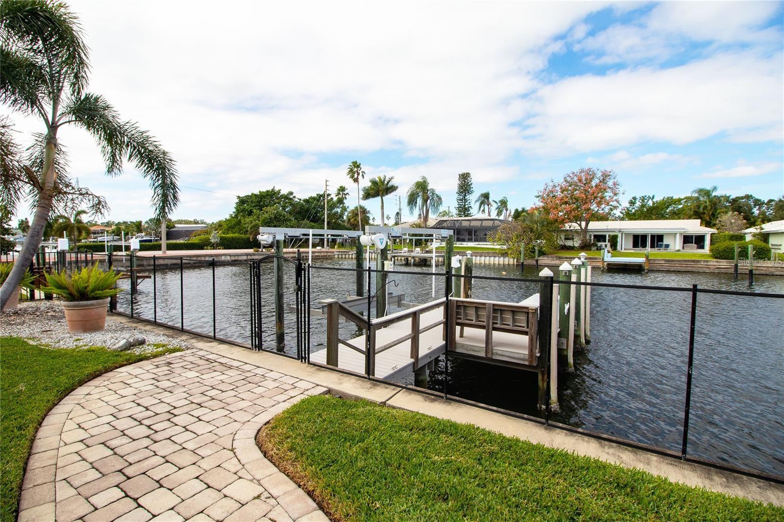 2003 MICHIGAN AVE NE, ST PETERSBURG, FL, 33703