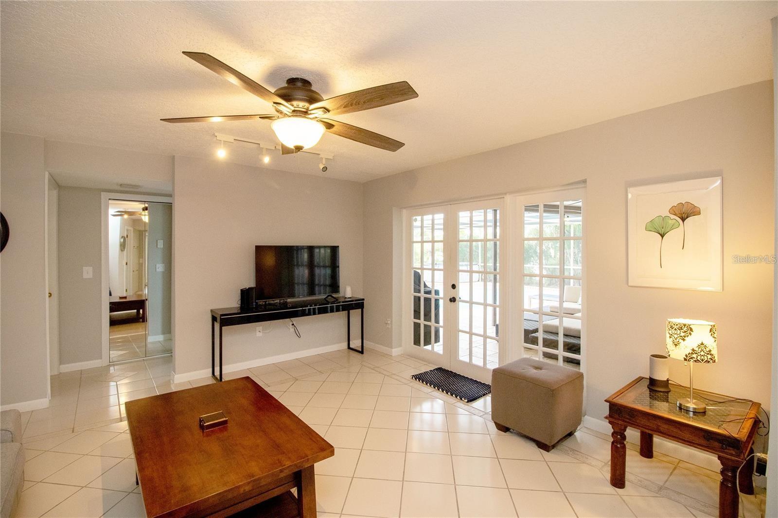 2003 MICHIGAN AVE NE, ST PETERSBURG, FL, 33703