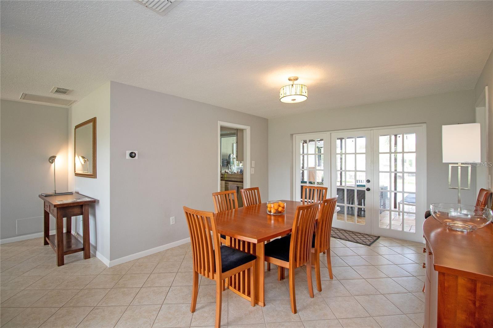 2003 MICHIGAN AVE NE, ST PETERSBURG, FL, 33703