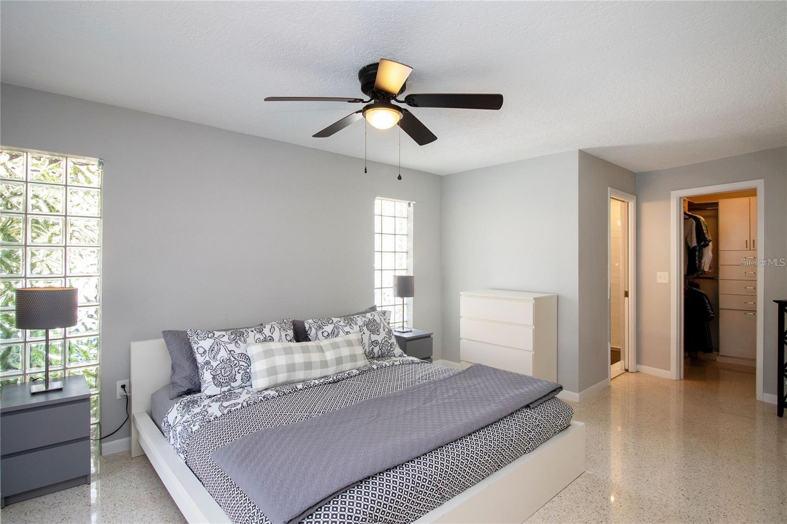 2003 MICHIGAN AVE NE, ST PETERSBURG, FL, 33703