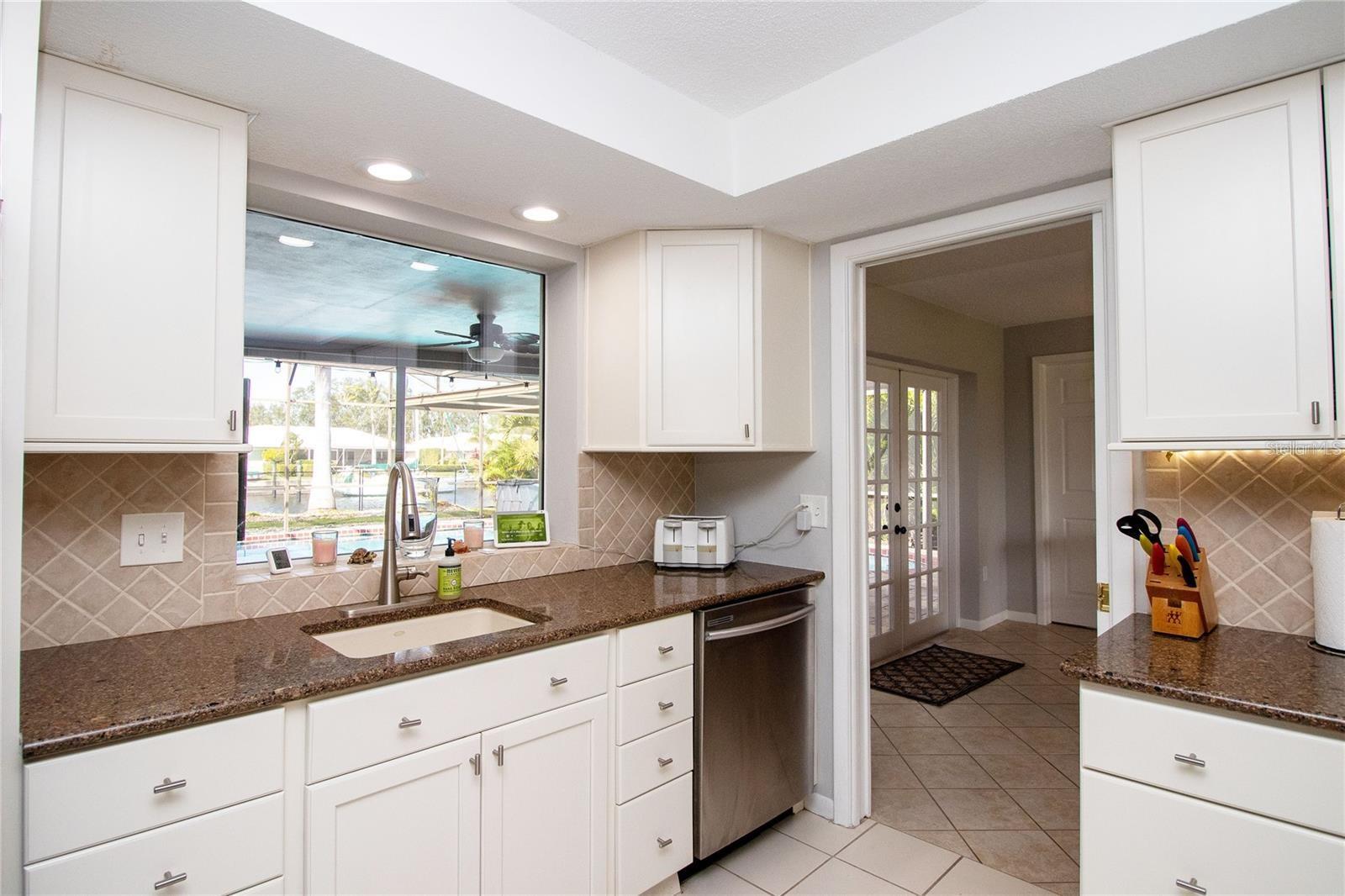 2003 MICHIGAN AVE NE, ST PETERSBURG, FL, 33703