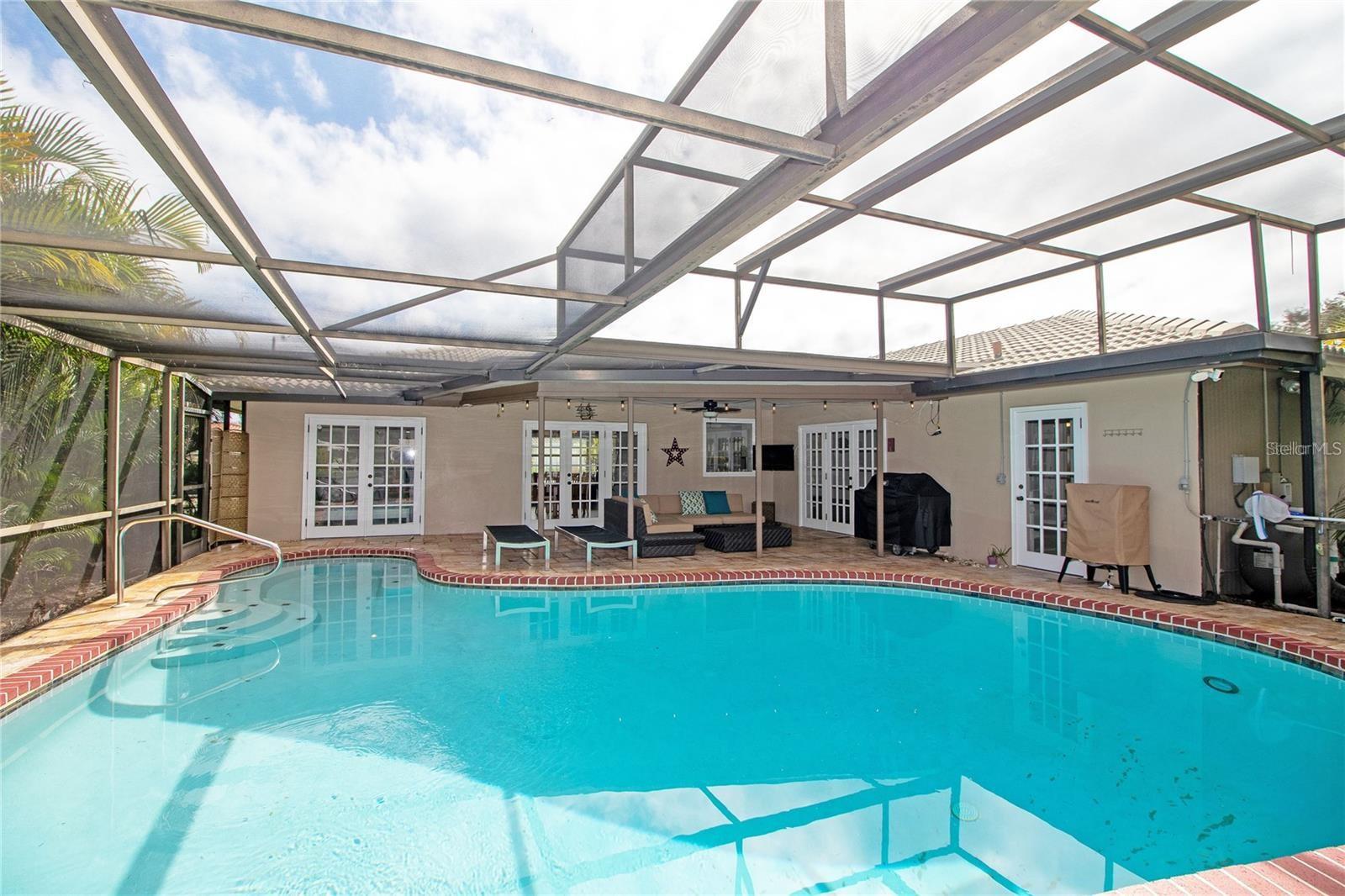 2003 MICHIGAN AVE NE, ST PETERSBURG, FL, 33703