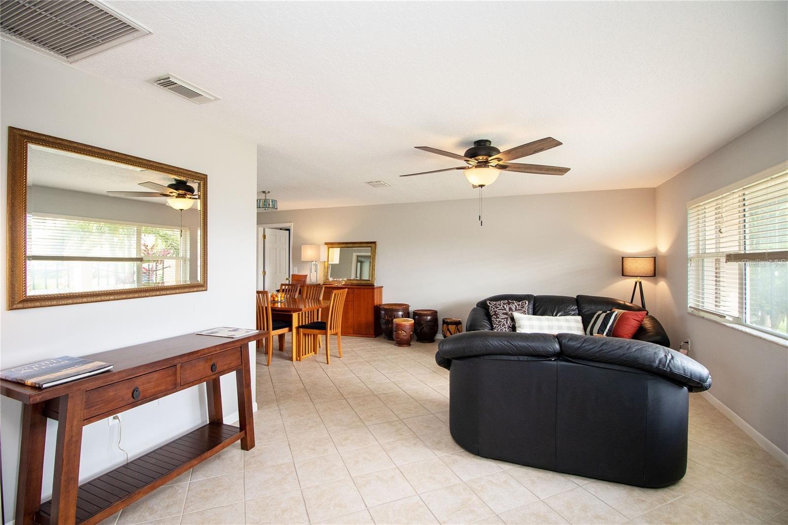 2003 MICHIGAN AVE NE, ST PETERSBURG, FL, 33703